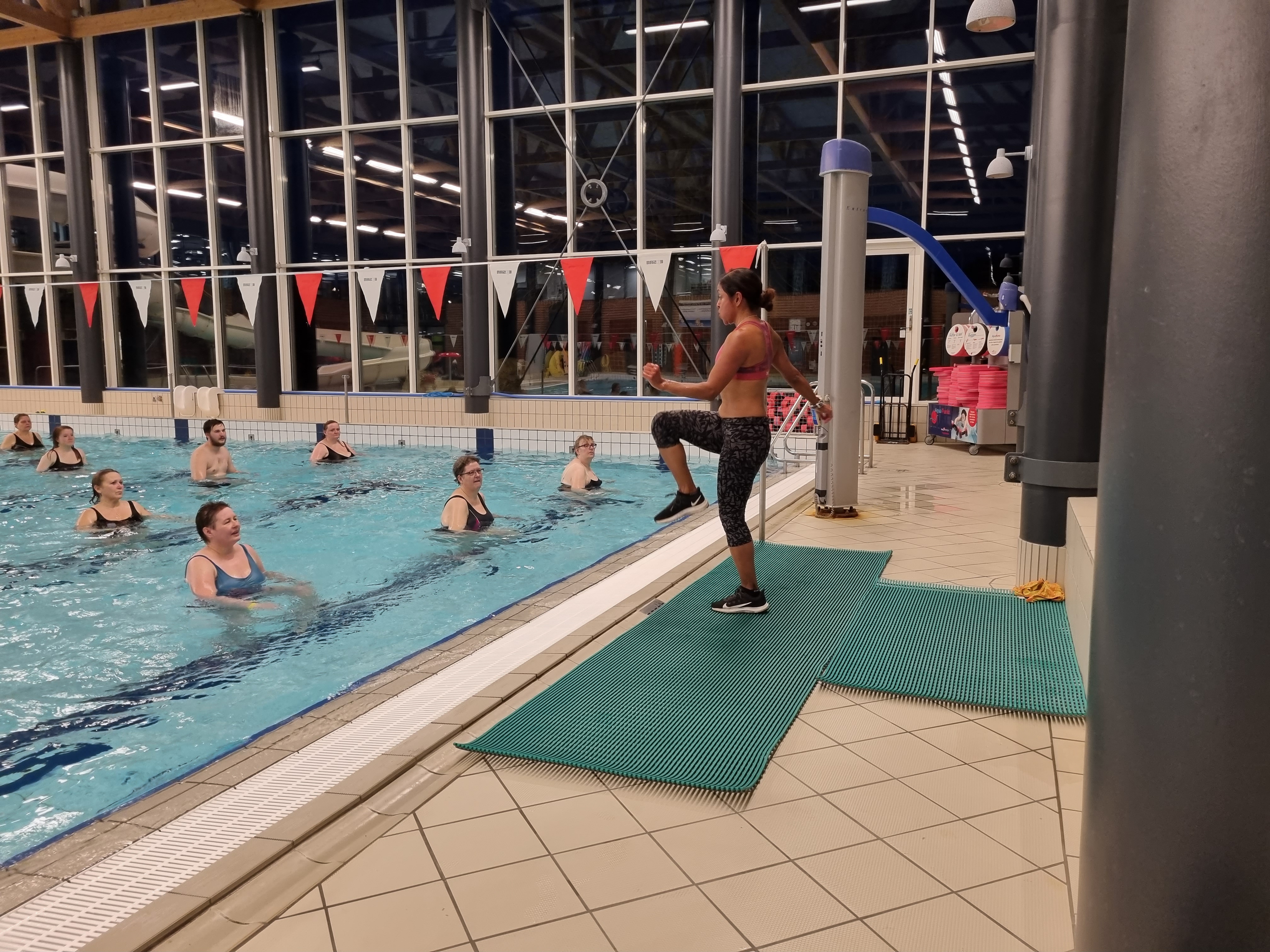 Illustration træning i vand