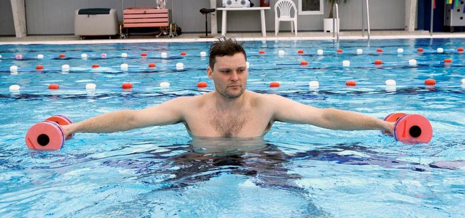 Illustration træning i vand